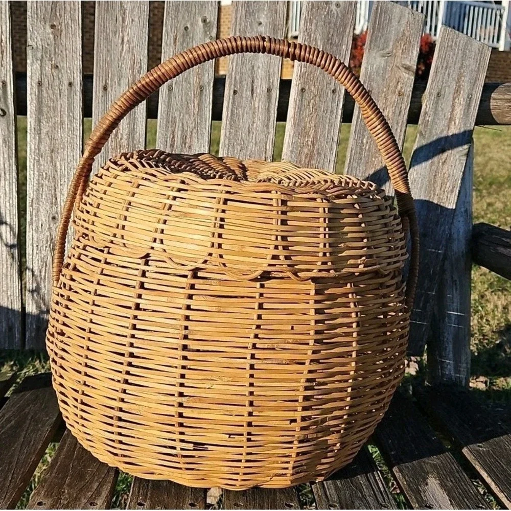 Vintage Wicker Basket Large Hand Woven With A Beautiful Scallped Edge Lid